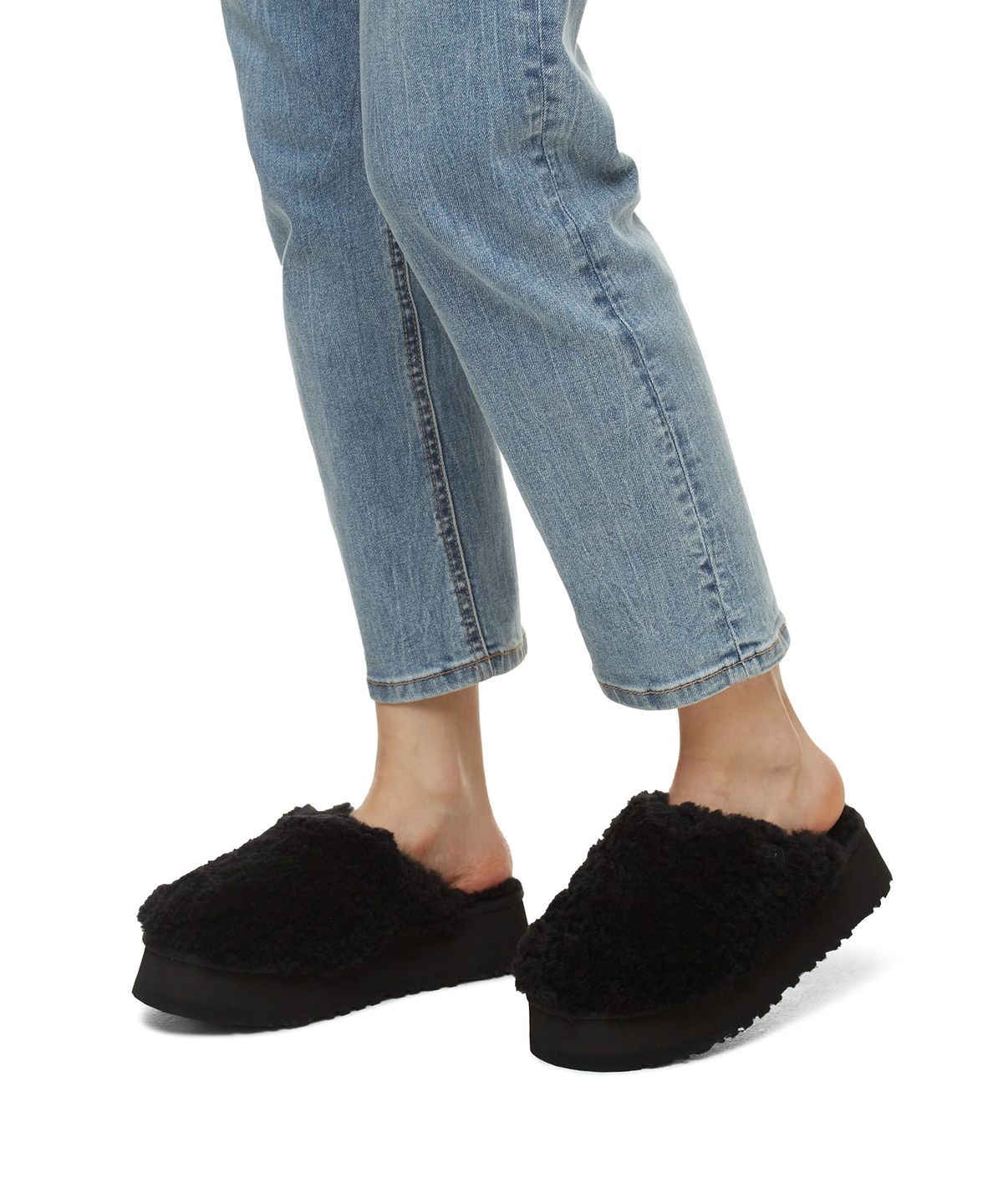 어그(UGG) [WOMEN] 컬리 퍼 플랫폼 슬리퍼(맥시 컬리 패션 슬라이드) - 블랙 / 1133171BLK