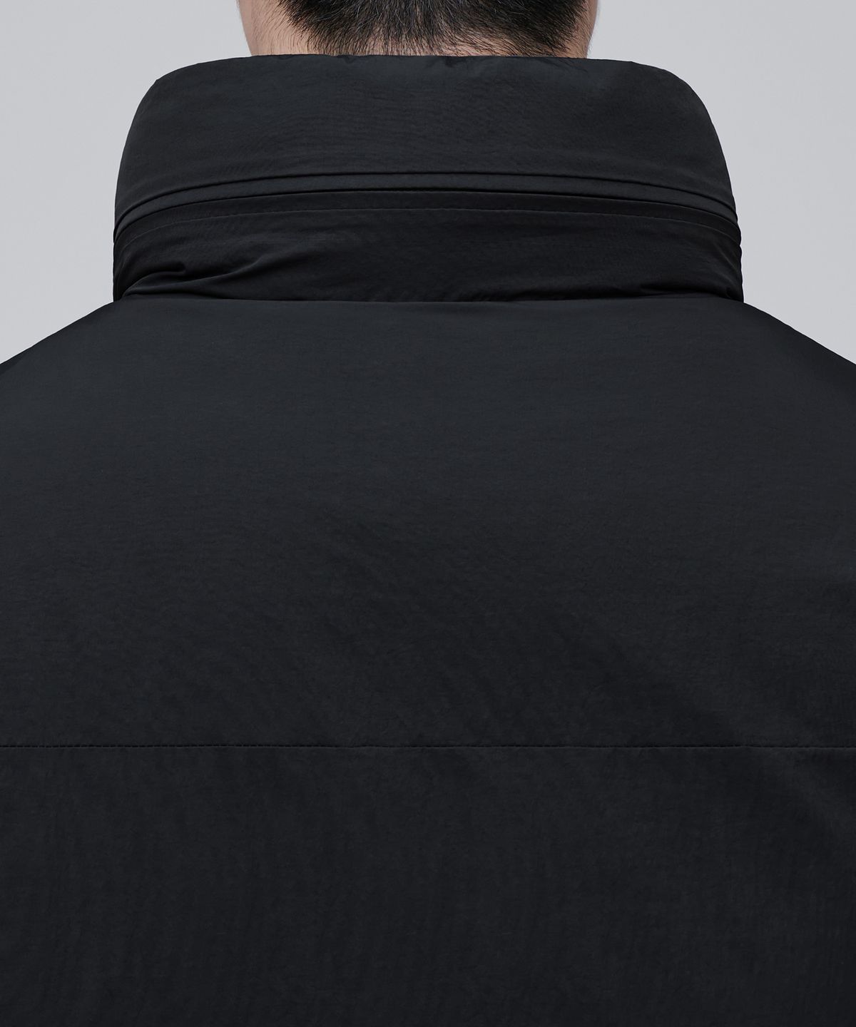 무신사 스탠다드(MUSINSA STANDARD) 몬스터 다운 숏 패딩 재킷 [블랙]