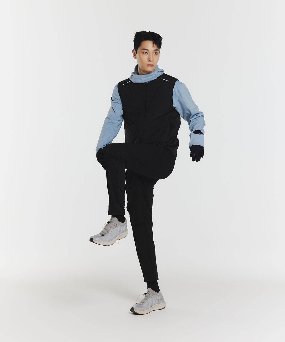 무신사 스탠다드 스포츠(MUSINSA STANDARD SPORTS) [시티러닝] 하이브리드 패딩 베스트 (2color)