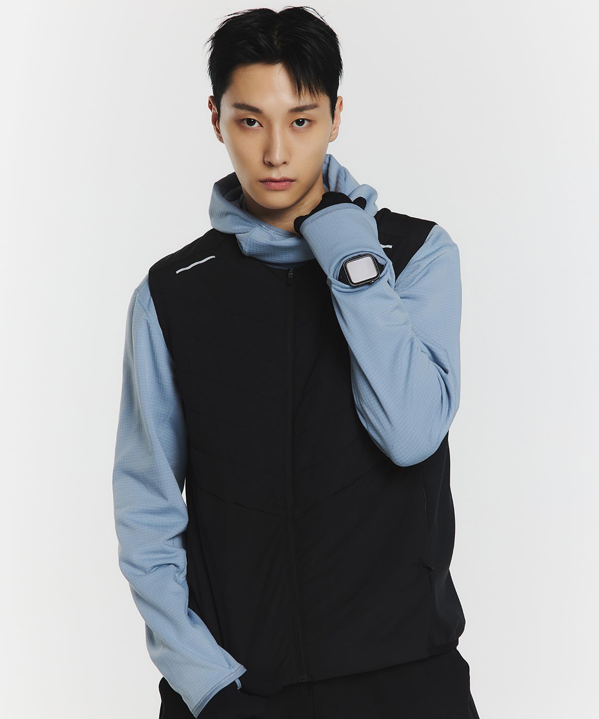 무신사 스탠다드 스포츠(MUSINSA STANDARD SPORTS) [시티러닝] 하이브리드 패딩 베스트 (2color)