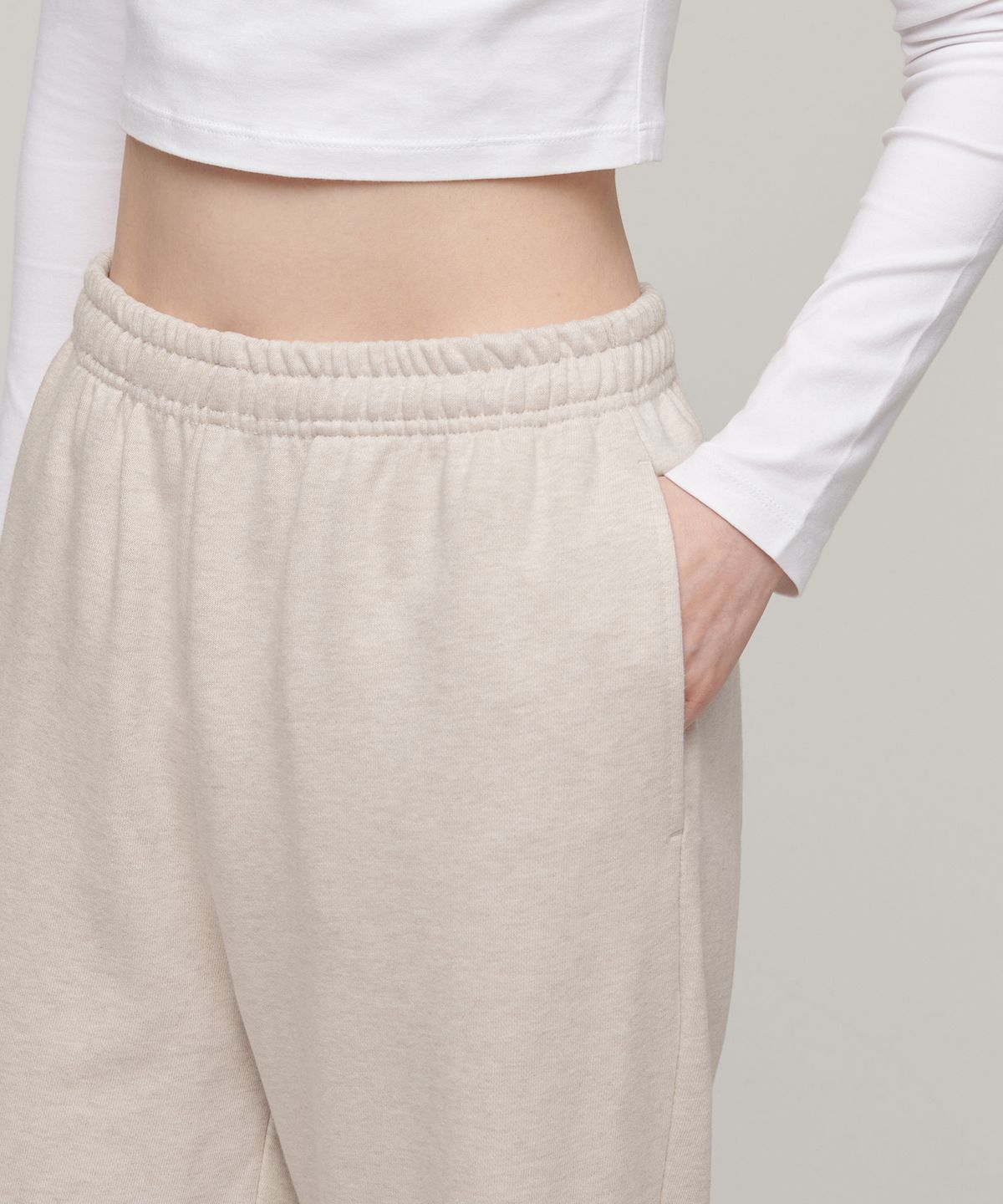 무신사 스탠다드 우먼(MUSINSA STANDARD WOMAN) 우먼즈 릴렉스드 라운지 스웨트 팬츠 [헤더 베이지]