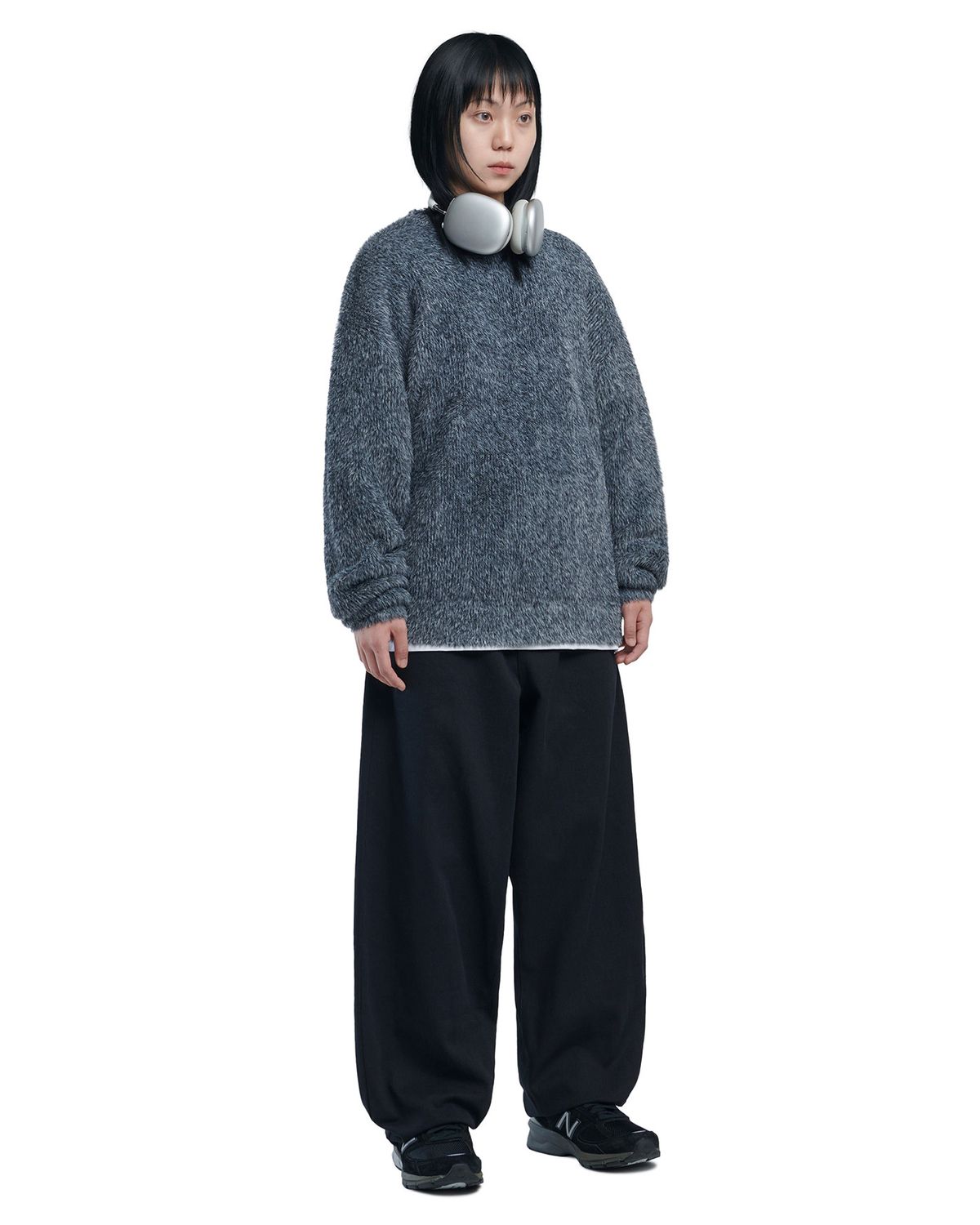 노매뉴얼(NOMANUAL) CROPPED HAIRY KNIT - MELANGE