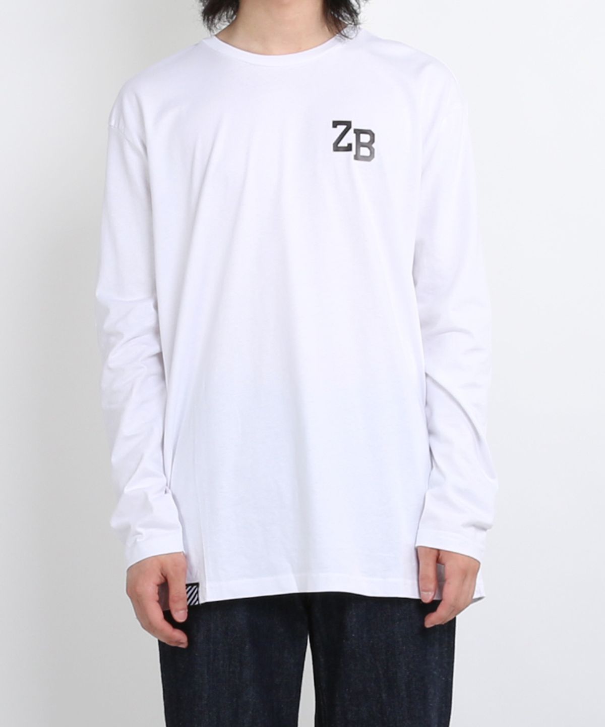 지블랙(ZBLACK) 100% 오가닉 코튼 ZB 스몰로고 긴팔 티셔츠 (White)