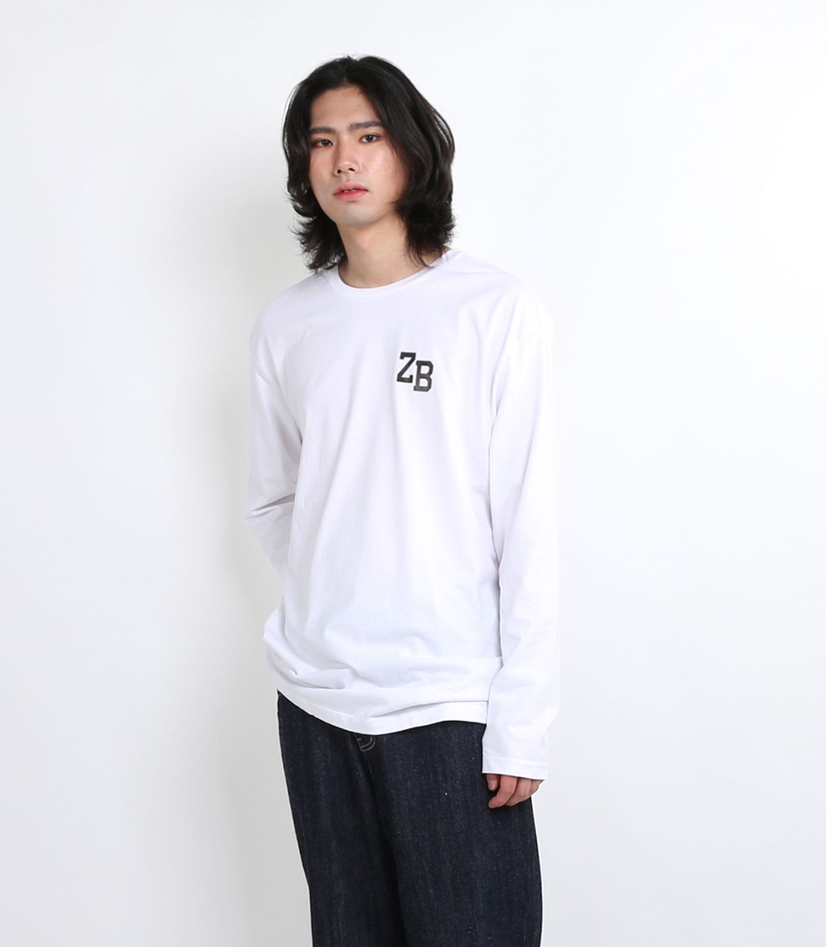 지블랙(ZBLACK) 100% 오가닉 코튼 ZB 스몰로고 긴팔 티셔츠 (White)