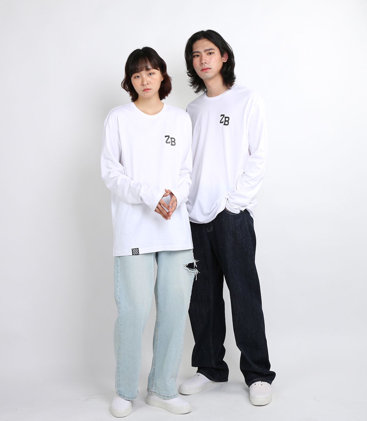 지블랙(ZBLACK) 100% 오가닉 코튼 ZB 스몰로고 긴팔 티셔츠 (White)