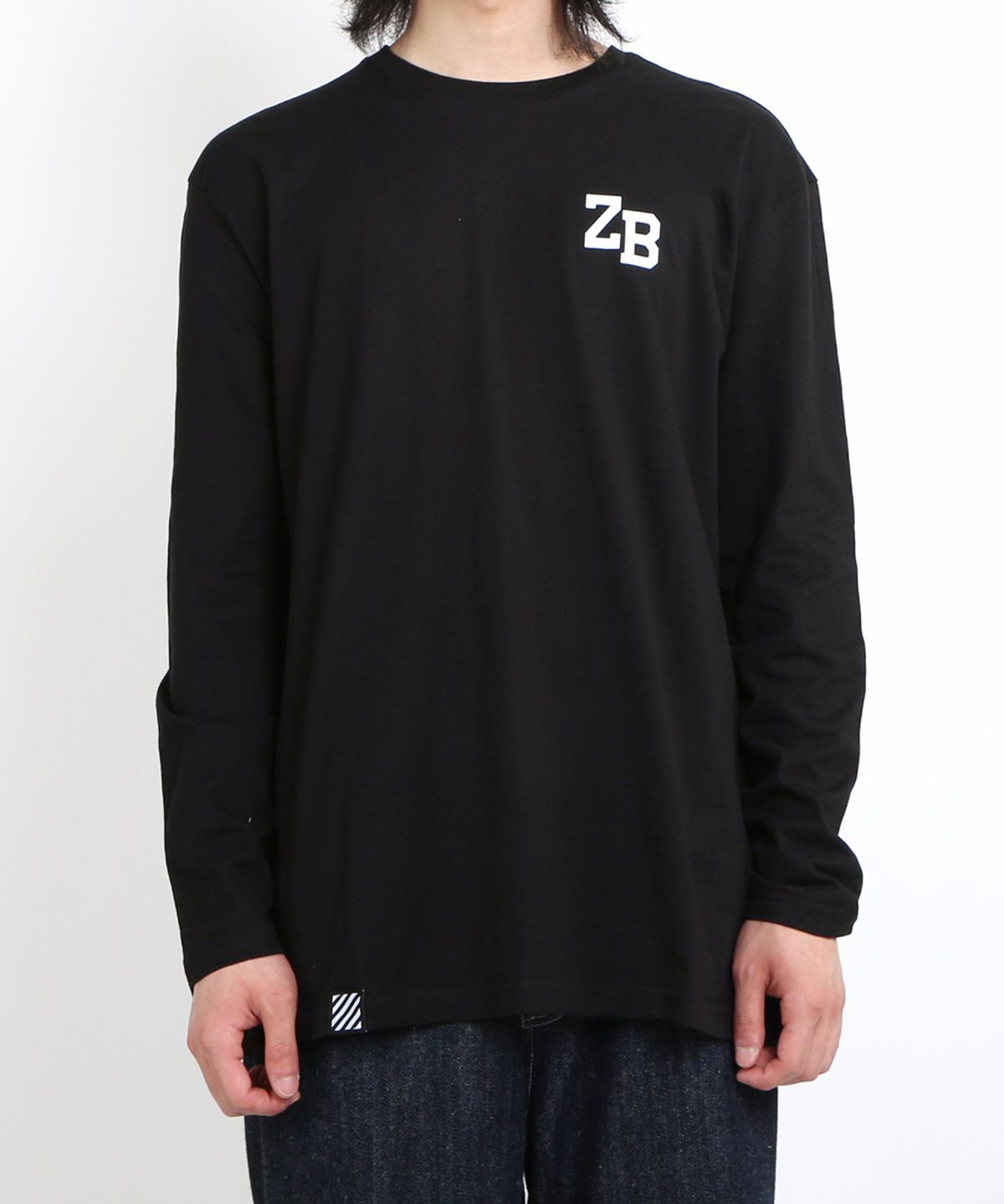 지블랙(ZBLACK) 100% 오가닉 코튼 ZB 스몰로고 긴팔 티셔츠 (Black)
