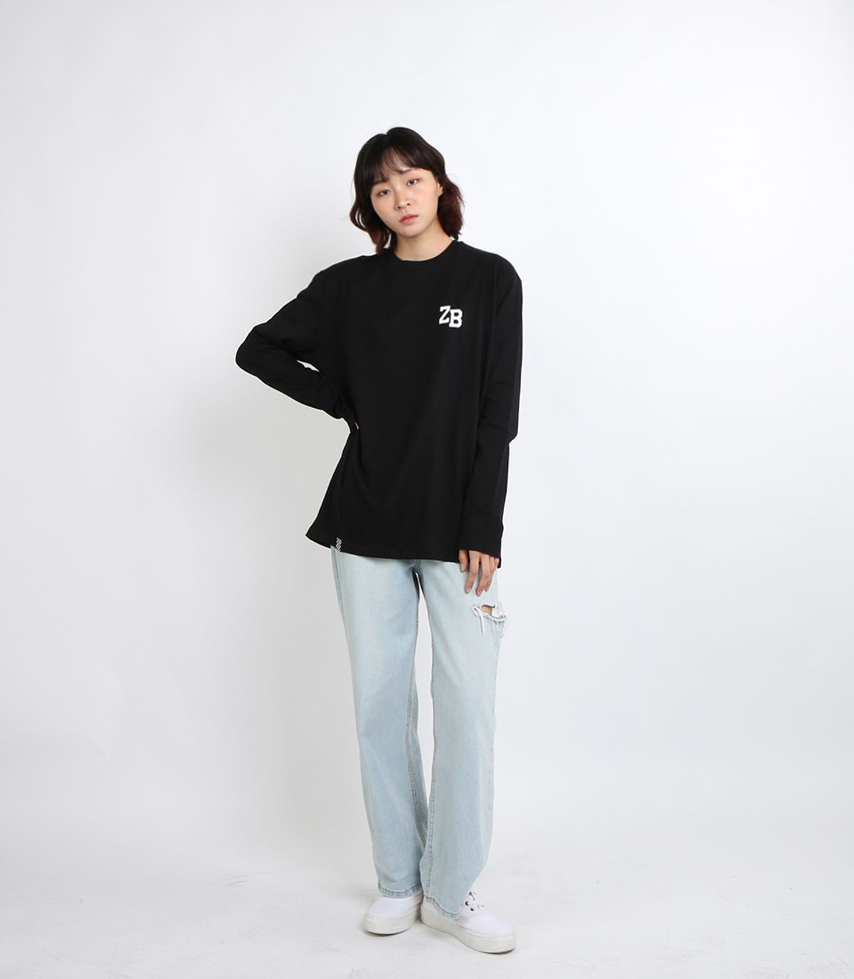 지블랙(ZBLACK) 100% 오가닉 코튼 ZB 스몰로고 긴팔 티셔츠 (Black)