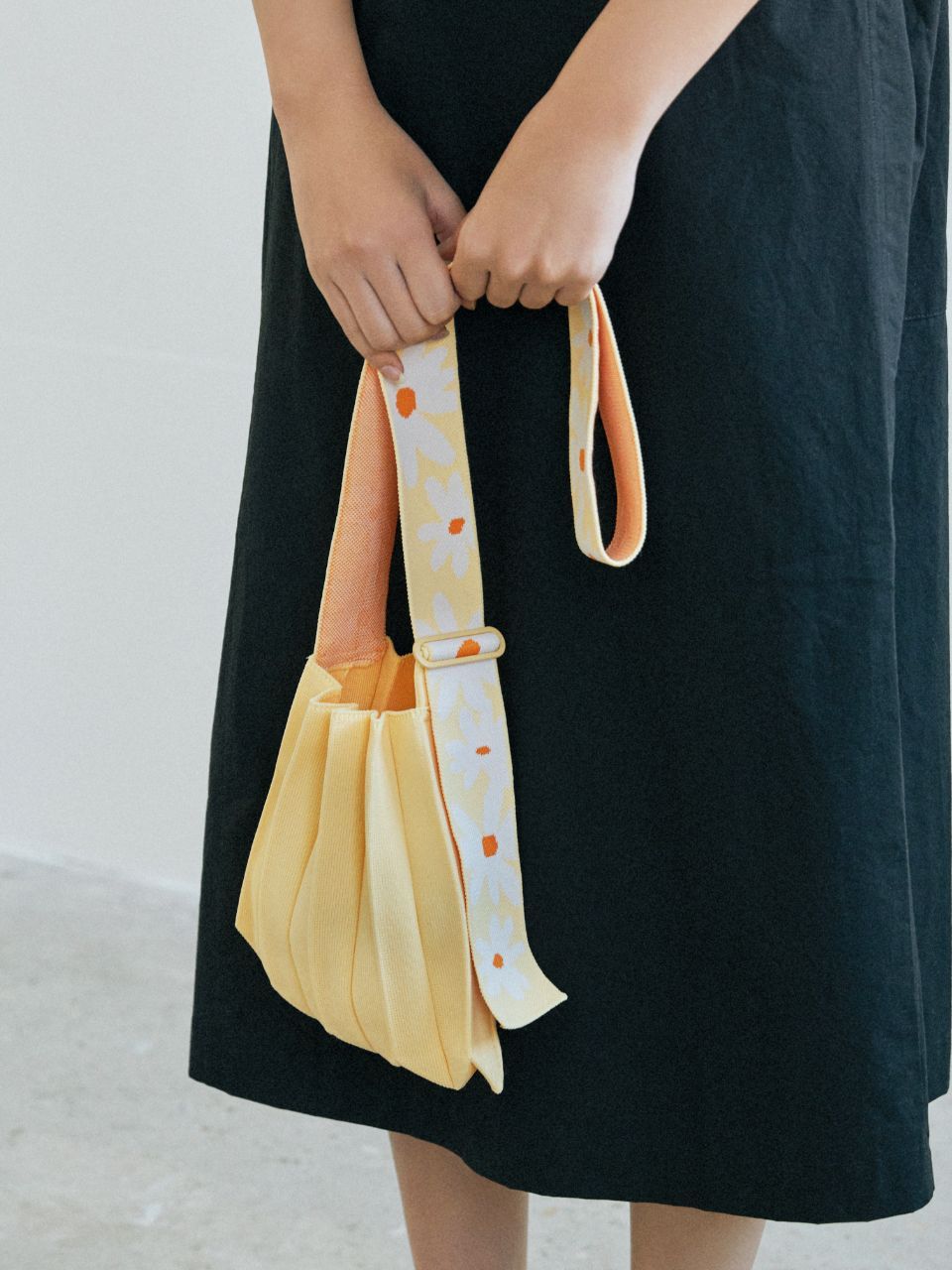 MUSINSA | JOSEPH AND STACEY Lucky Pleats Knit Daisy Wing (ALL)