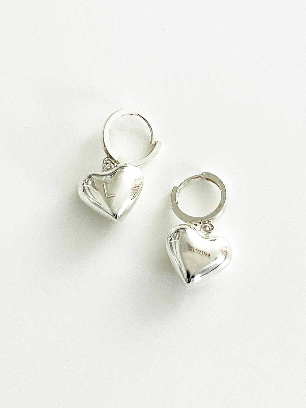 엘리오나(ELYONA) Silver Heart Earrings