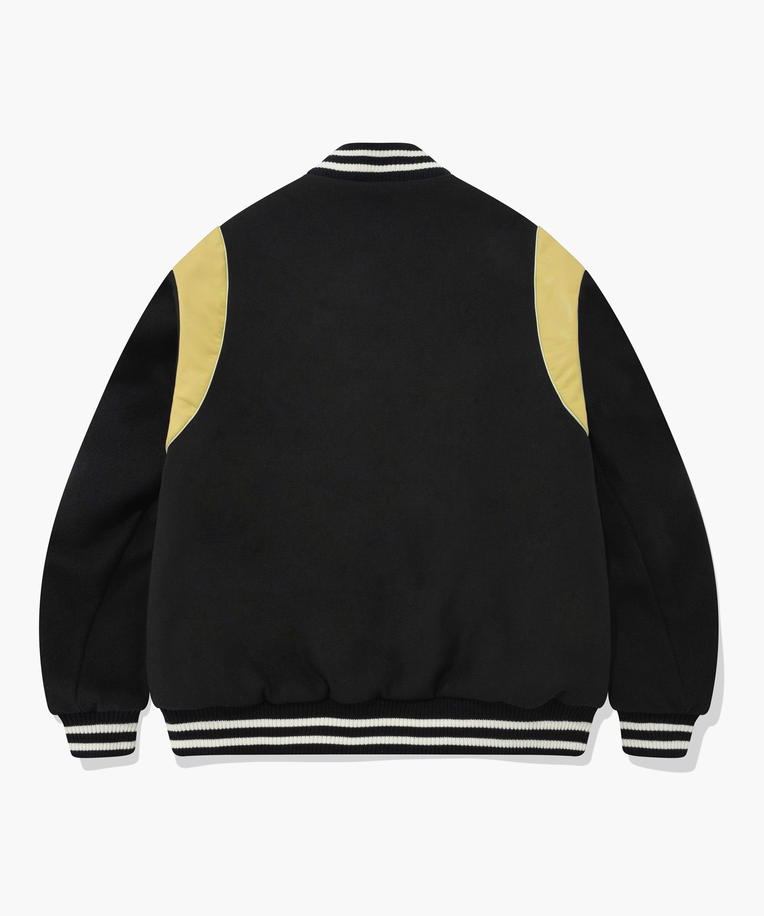 MUSINSA | RETRIEVER CLUB BIG R LOGO PATCH STADIUM JACKET [BLACK]