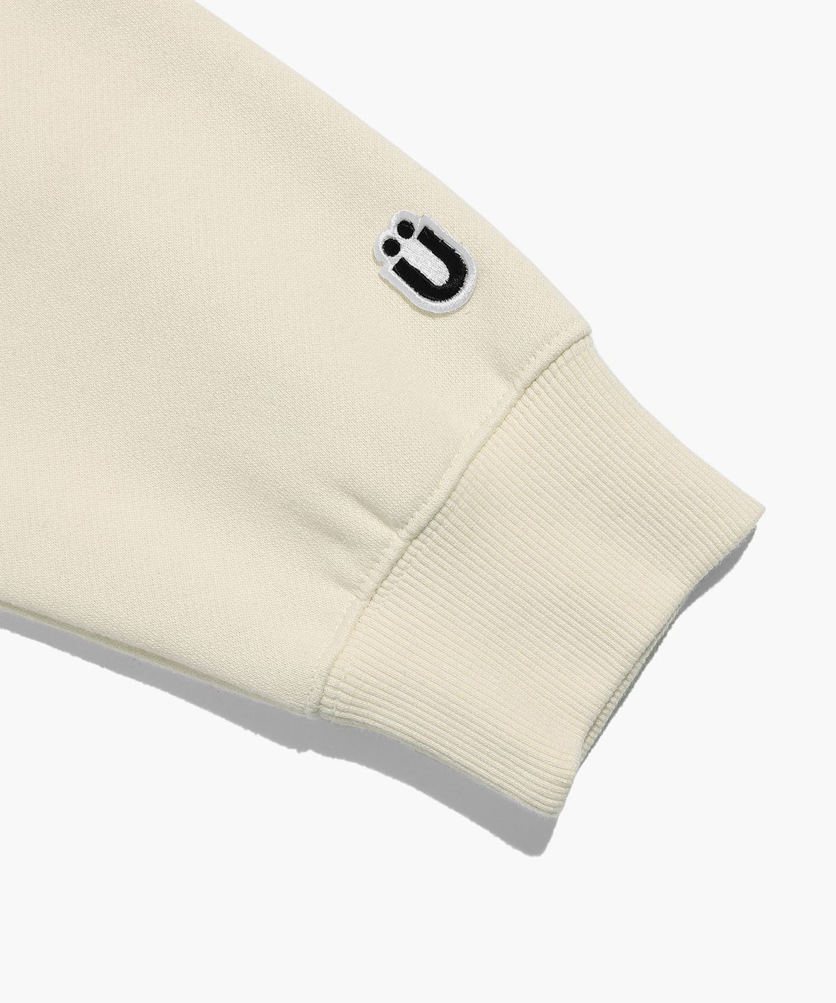 이스트쿤스트(ISTKUNST) LOGO&SMILEY SWEATSHIRTS_CREAM(IK2CFMM440A)