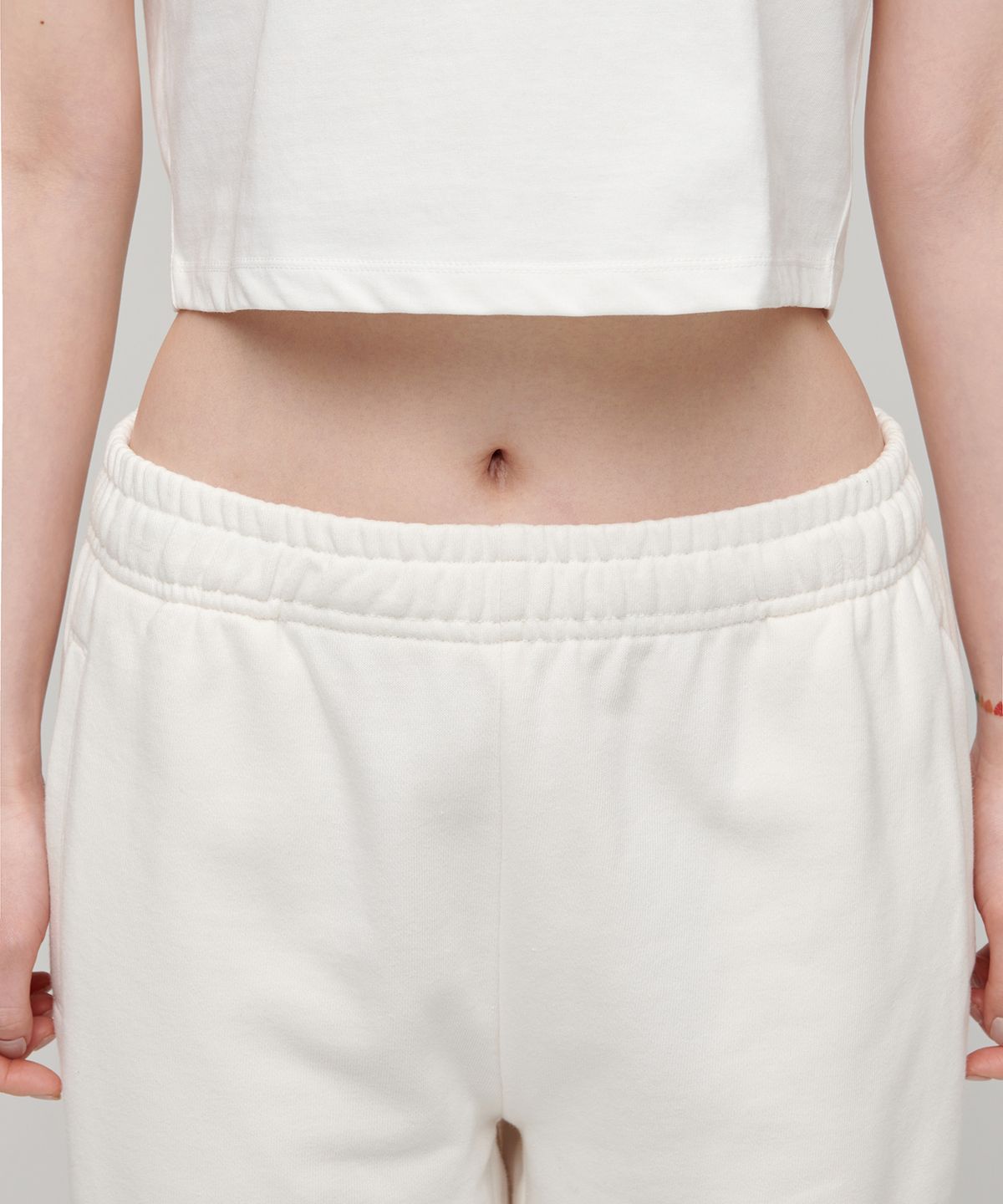 무신사 스탠다드 우먼(MUSINSA STANDARD WOMAN) 우먼즈 스웨트 팬츠 [크림]