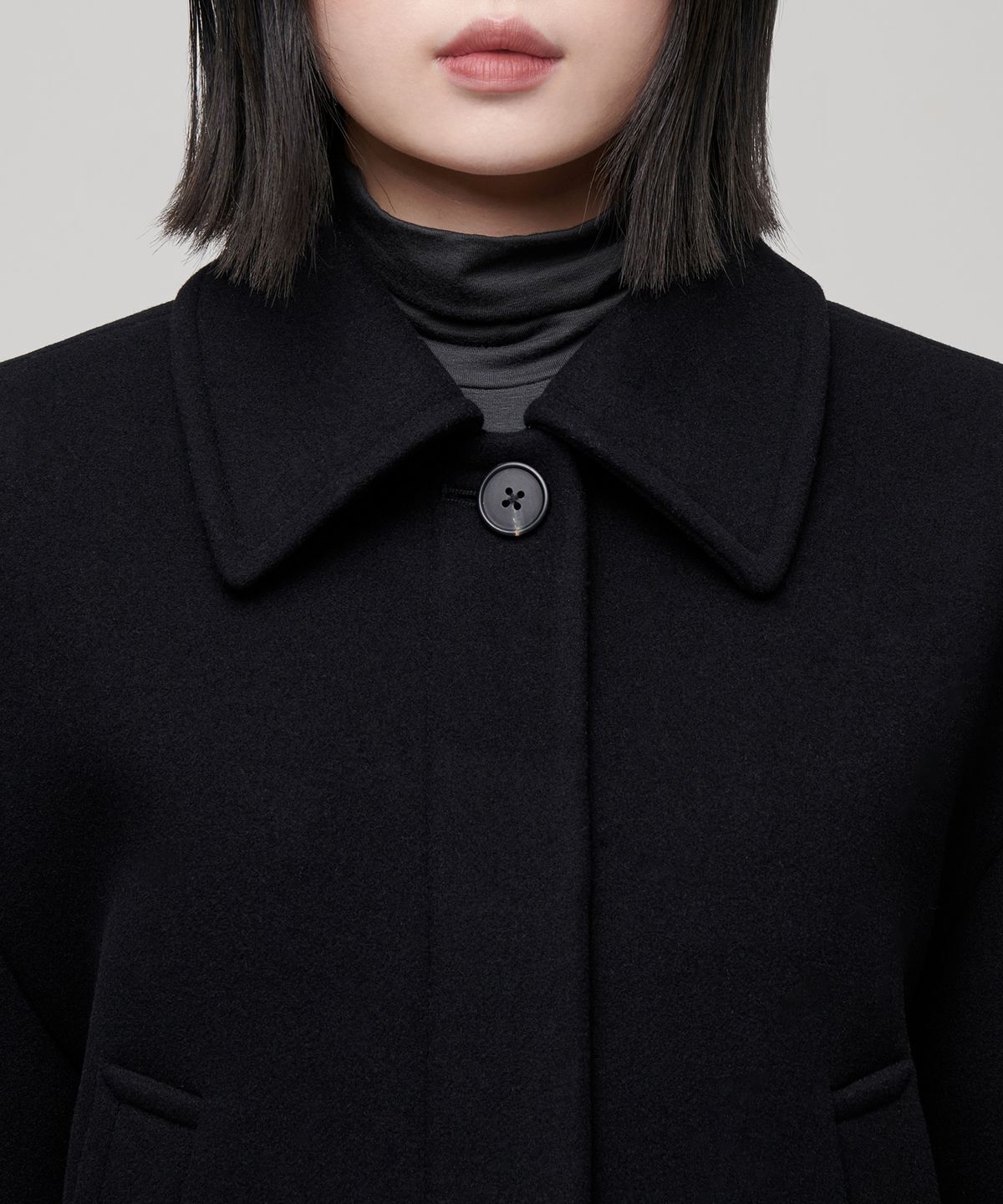 무신사 스탠다드 우먼(MUSINSA STANDARD WOMAN) 우먼즈 캐시미어 블렌드 쇼트 맥 코트 [블랙]