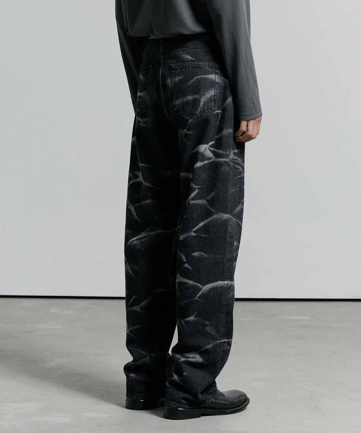 브랜디드(BRANDED) 51046 CONE BLACK TIGER JEANS [SUPER WIDE STRAIGHT]