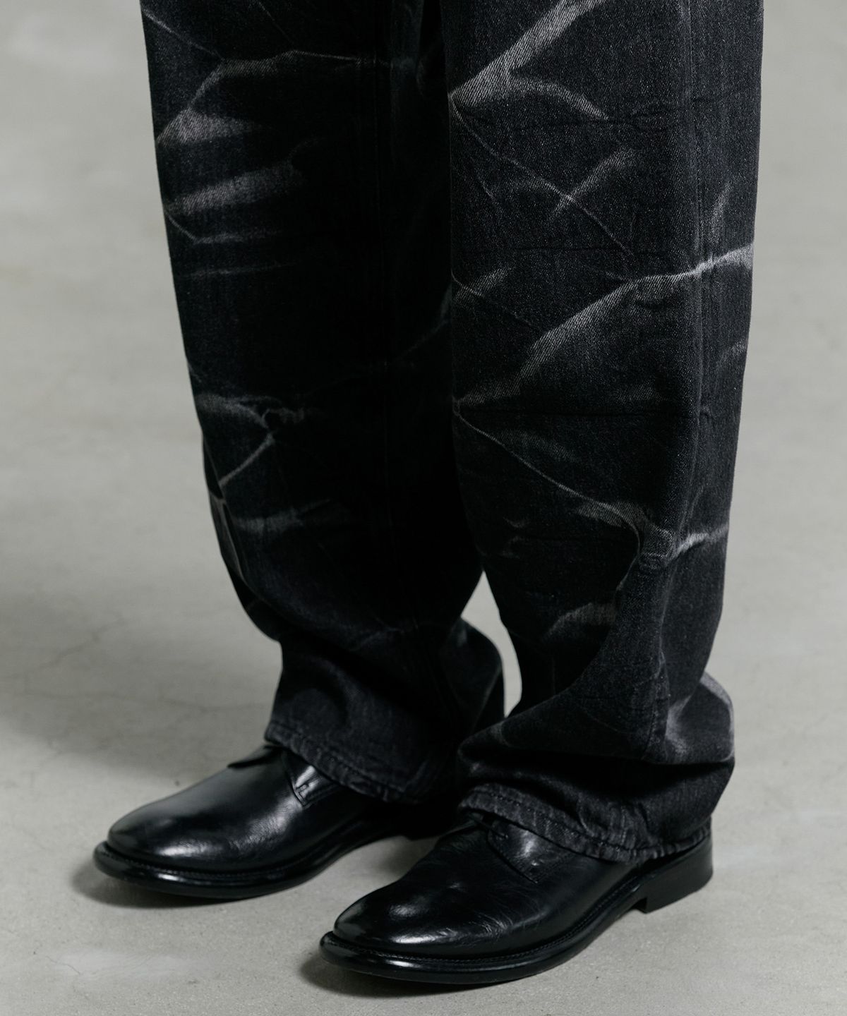 브랜디드(BRANDED) 51046 CONE BLACK TIGER JEANS [SUPER WIDE STRAIGHT]