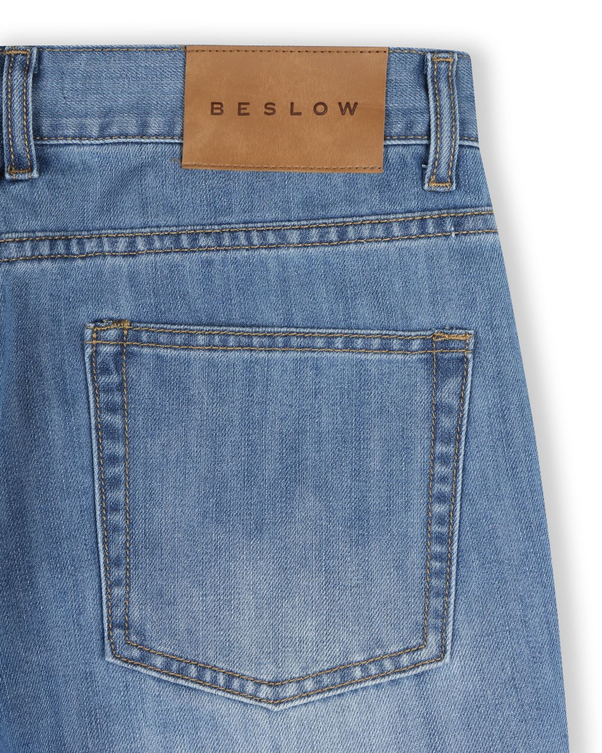 비슬로우(BESLOW) DEEP ONE TUCK FADED JEANS LIGHT WASHED