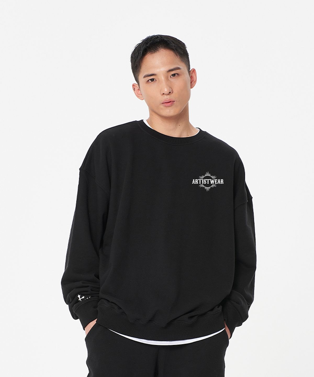 아티스트웨어(ARTISTWEAR) [ATW X 해빗] 조선스쿨 프린팅 맨투맨 BK