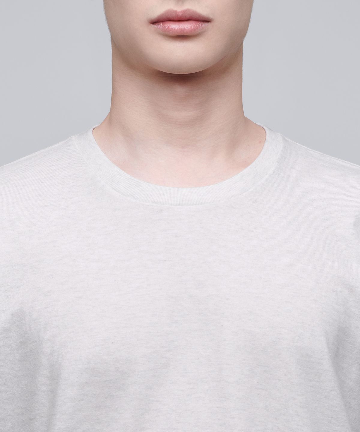 무신사 스탠다드(MUSINSA STANDARD) 레이어드 크루 넥 긴소매 티셔츠_일반 기장 [오트밀]