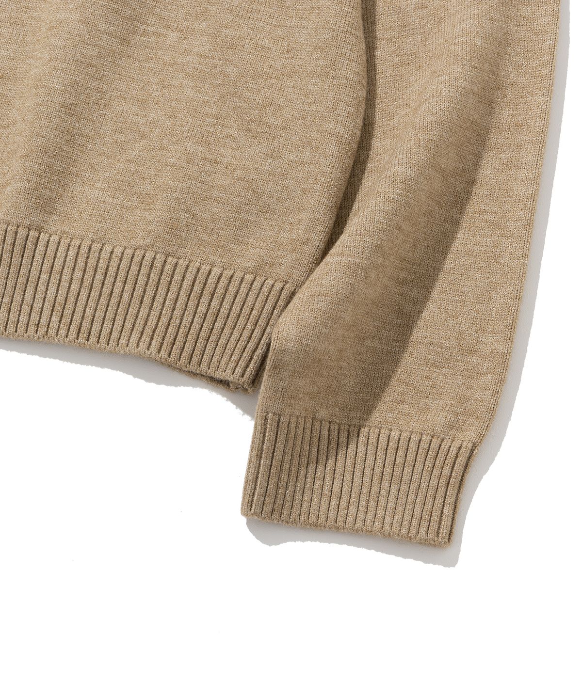 니티드(KNITTED) 비스코스 워셔블 하프 집업 니트 BEIGE