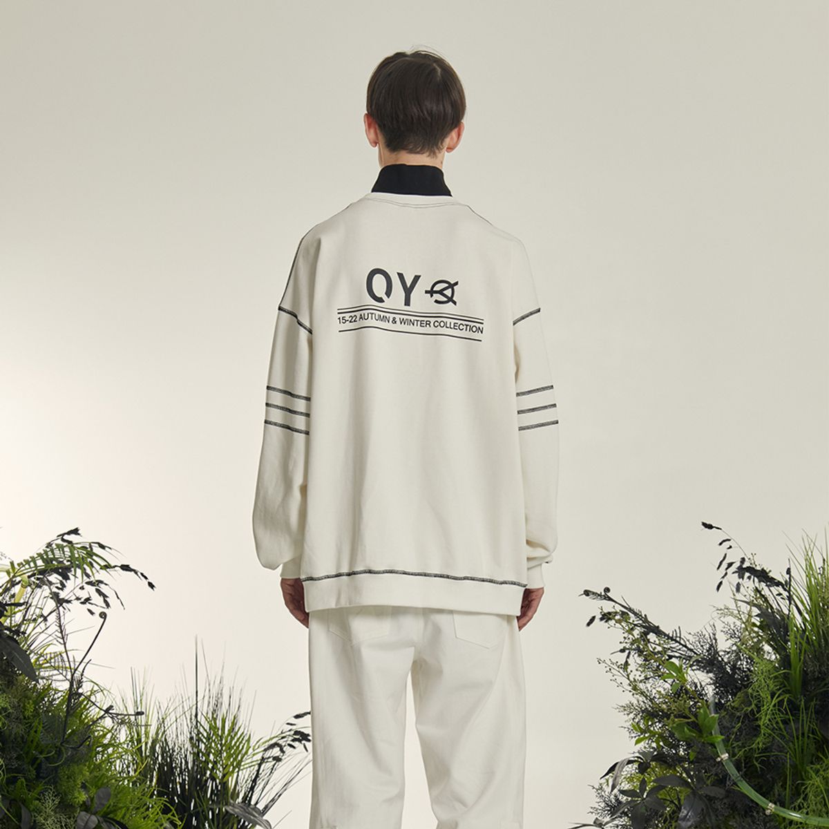 오픈야드(오와이)(OPENYARD(OY)) 스티치 라인 지퍼 폴라 맨투맨-화이트
