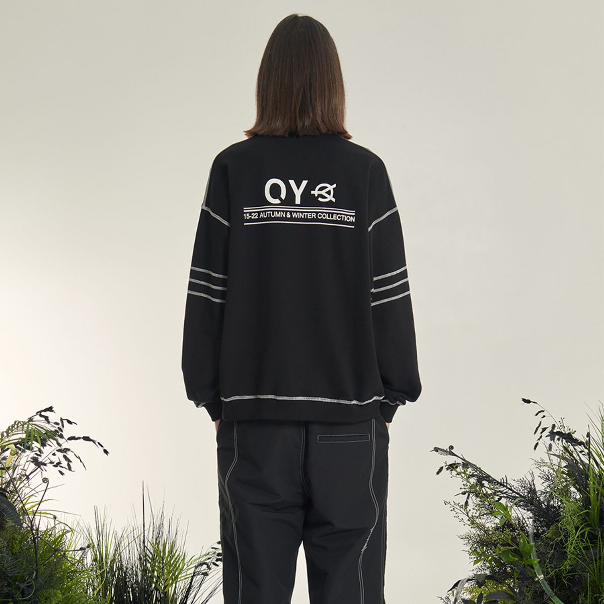 오픈야드(오와이)(OPENYARD(OY)) 스티치 라인 지퍼 폴라 맨투맨-블랙