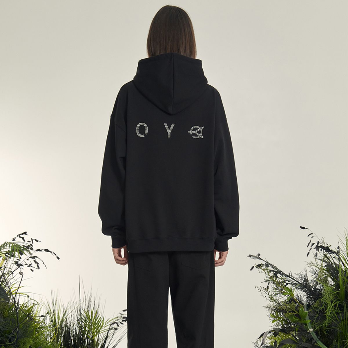 오픈야드(오와이)(OPENYARD(OY)) 나일론 포켓 로고 후드-블랙