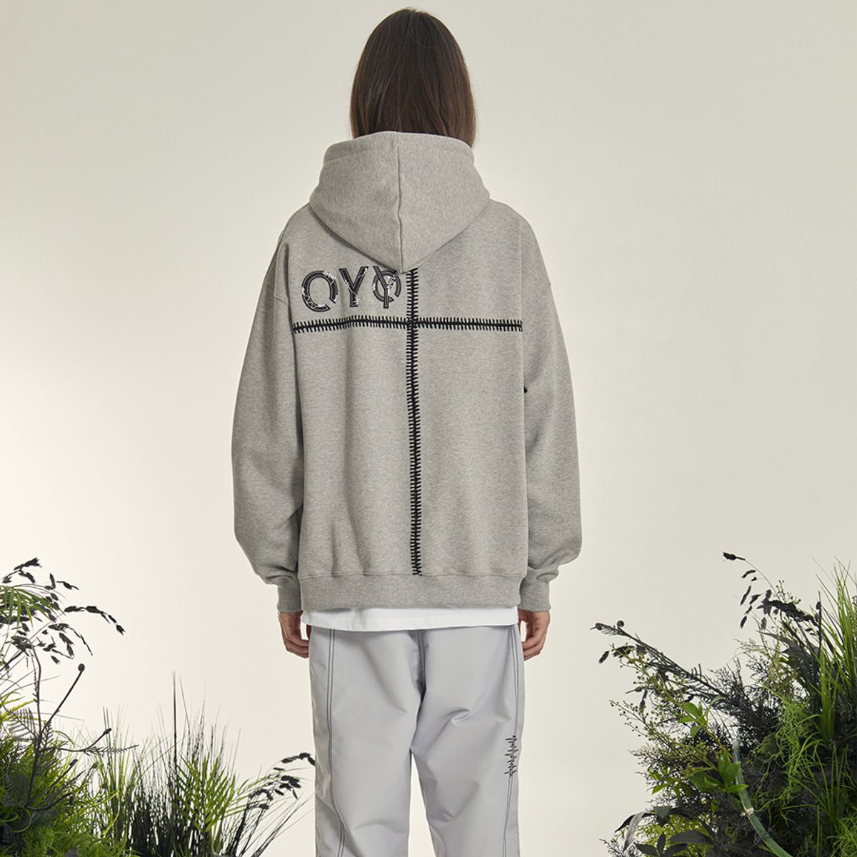 오픈야드(오와이)(OPENYARD(OY)) 백 스티치 로고 후드-그레이