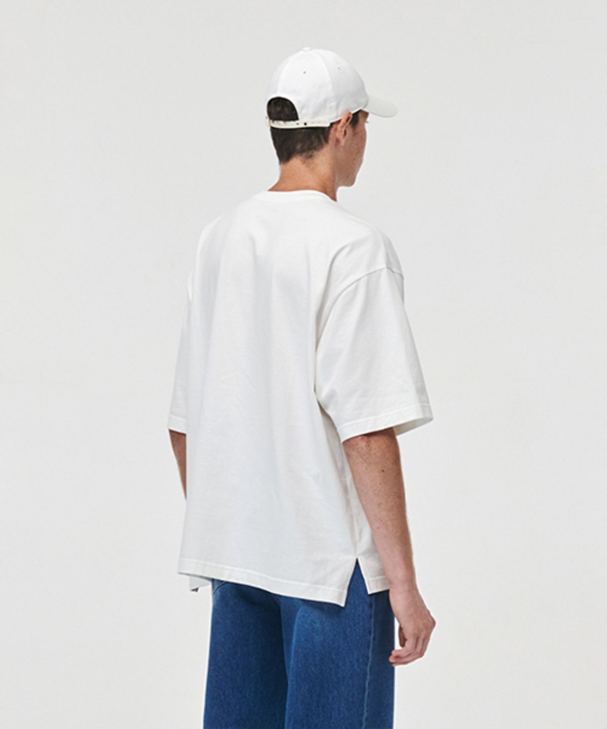 에러스익셉티드(ERRORS EXCEPTED) SS002 로고 반팔티 (White)