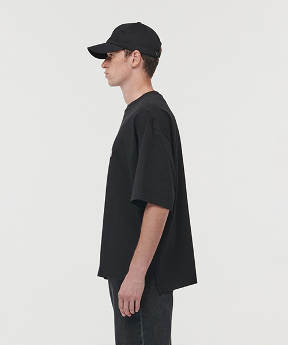 에러스익셉티드(ERRORS EXCEPTED) SS001 로고 반팔티 (Black)