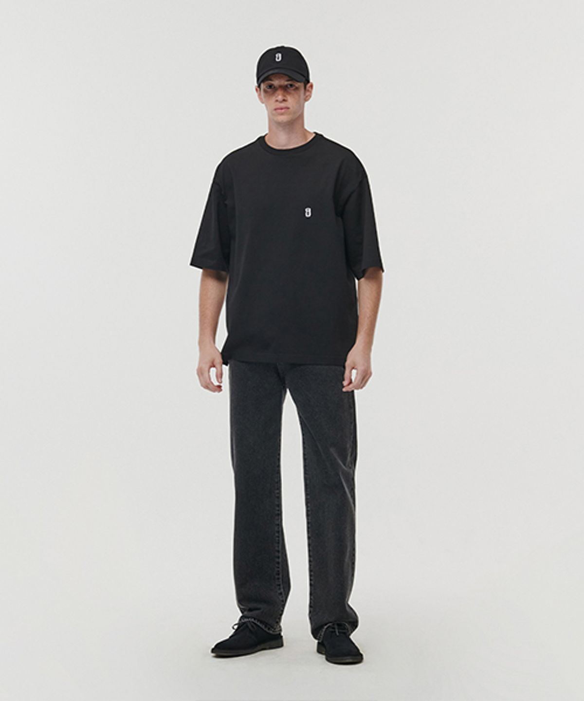 에러스익셉티드(ERRORS EXCEPTED) SS001 로고 반팔티 (Black)