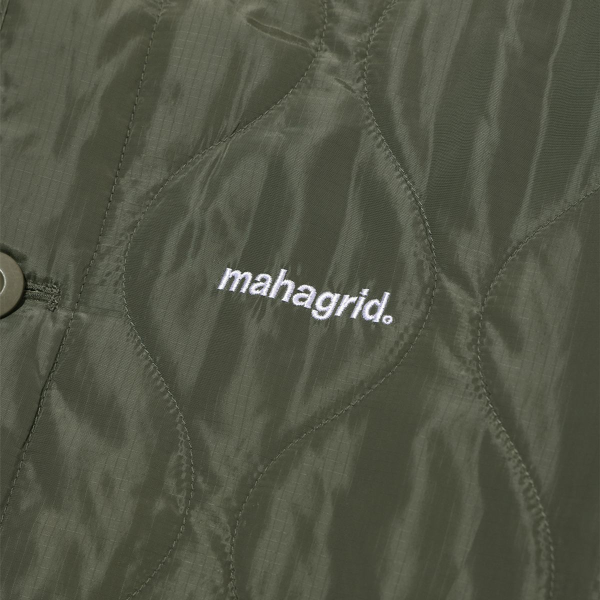 마하그리드(MAHAGRID) BASIC LOGO QUILTED JACKET KHAKI(MG2CWMB907A)