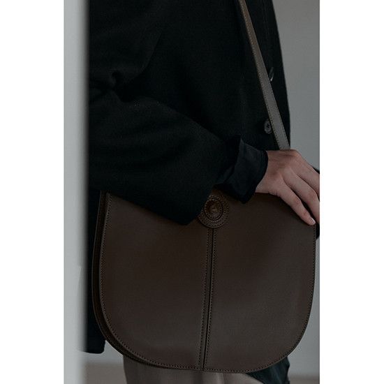 ☆送料・関税込☆Archivepke★Oval day bag★バッグ★ MUSINSA | Archivépke Oval hobo bag(Pesto) _OVBAX22533KKB