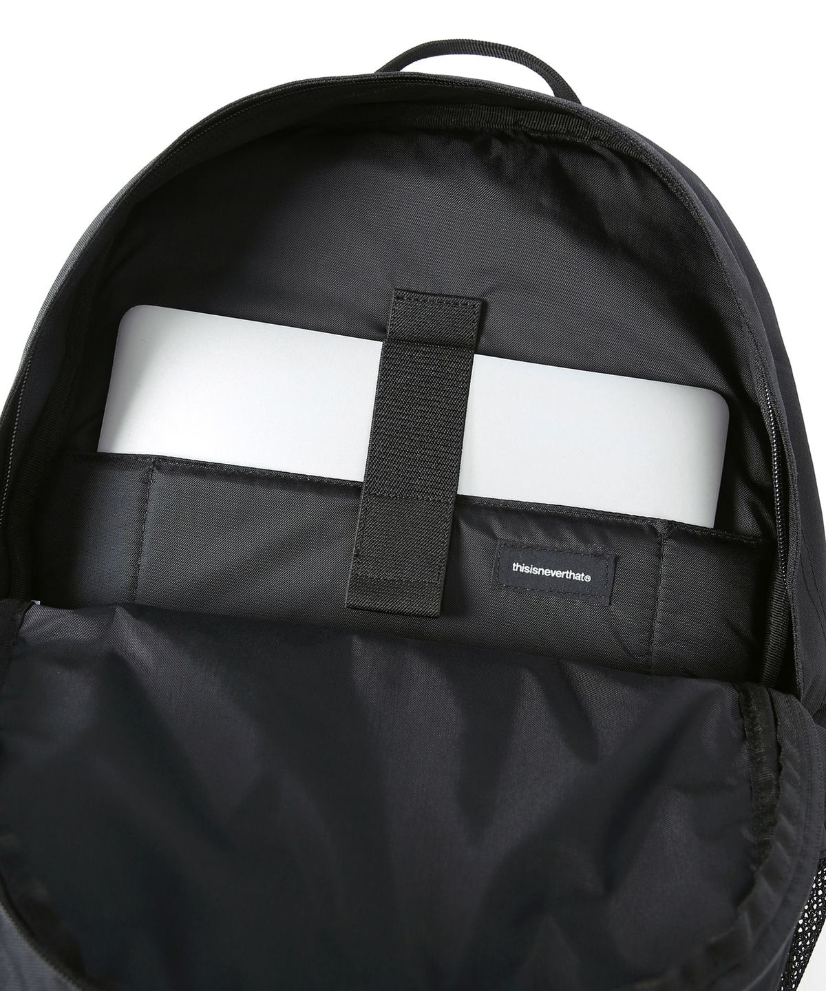 디스이즈네버댓(THISISNEVERTHAT) Arch-Logo Backpack 26 Black
