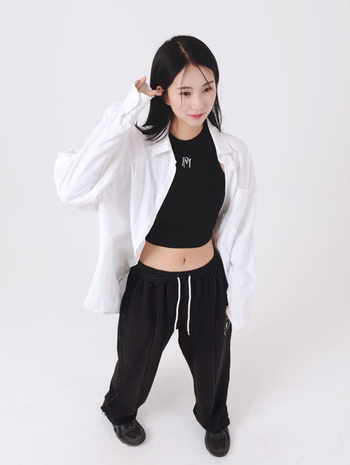 피스메이커(PIECE MAKER) STITCH CIRCLE LOGO SWEAT PANTS (BLACK)