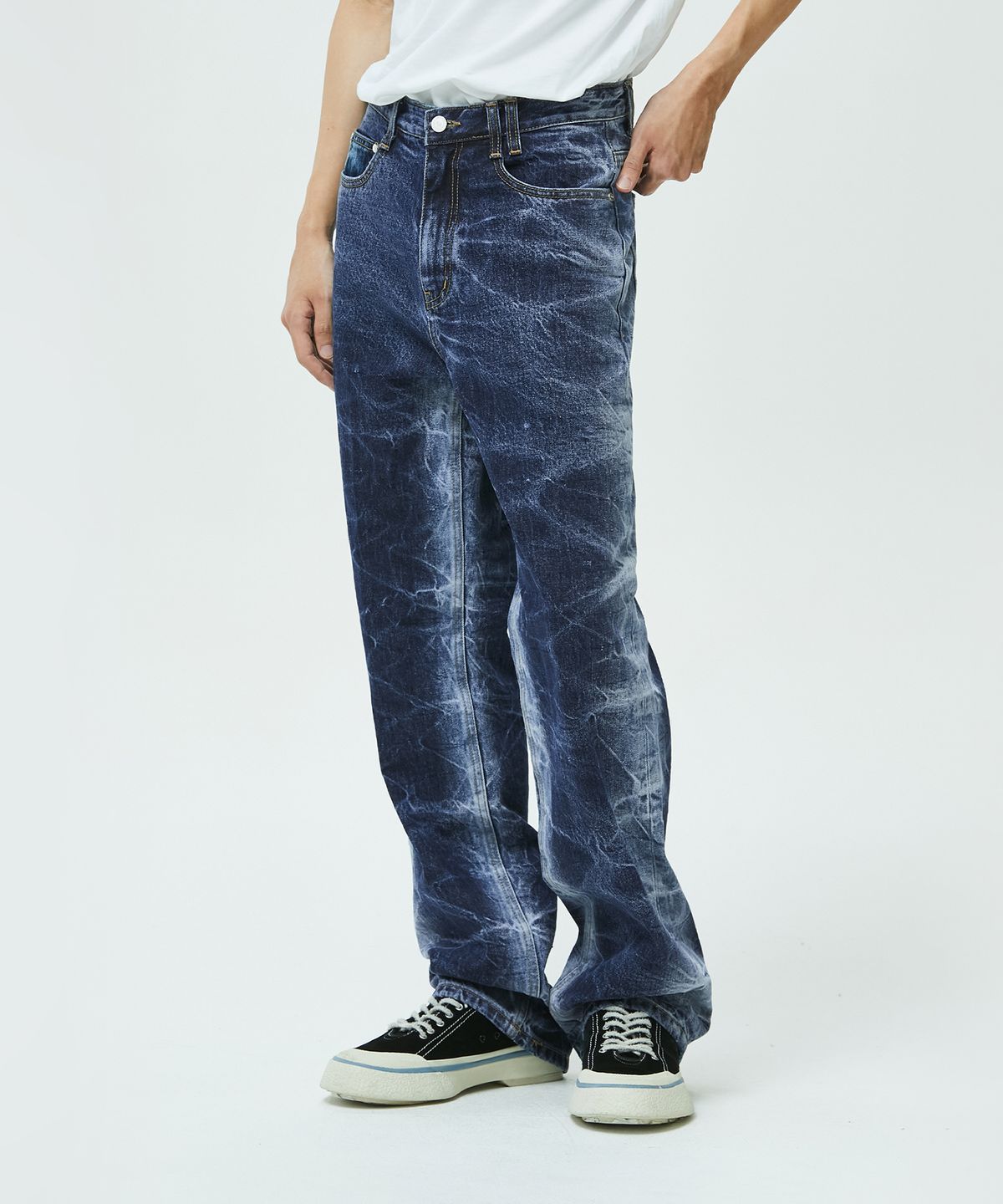 데케트(DECET) Bleach & Crinkle Washed Jeans DCPT019Side