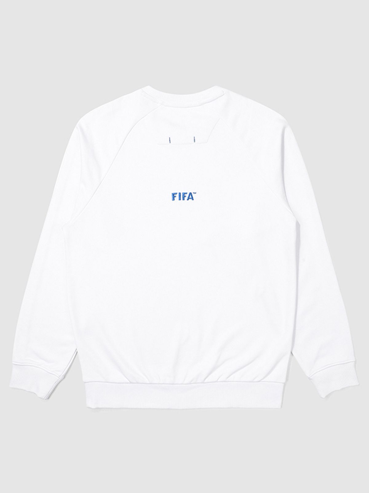 피파 1904(FIFA 1904) 에센셜 빅로고 맨투맨 화이트(FF23MR02U_100)