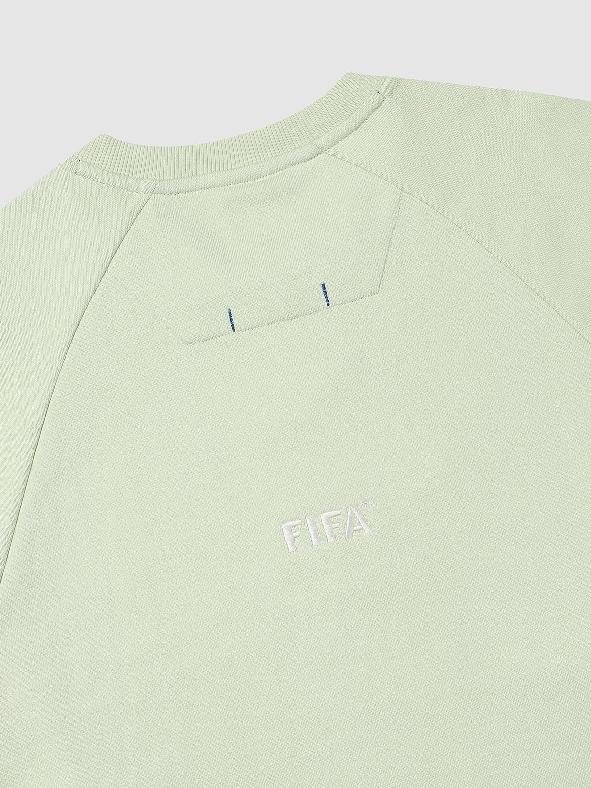 피파 1904(FIFA 1904) 에센셜 자수로고 맨투맨 라이트그린(FF23MR04U_720)
