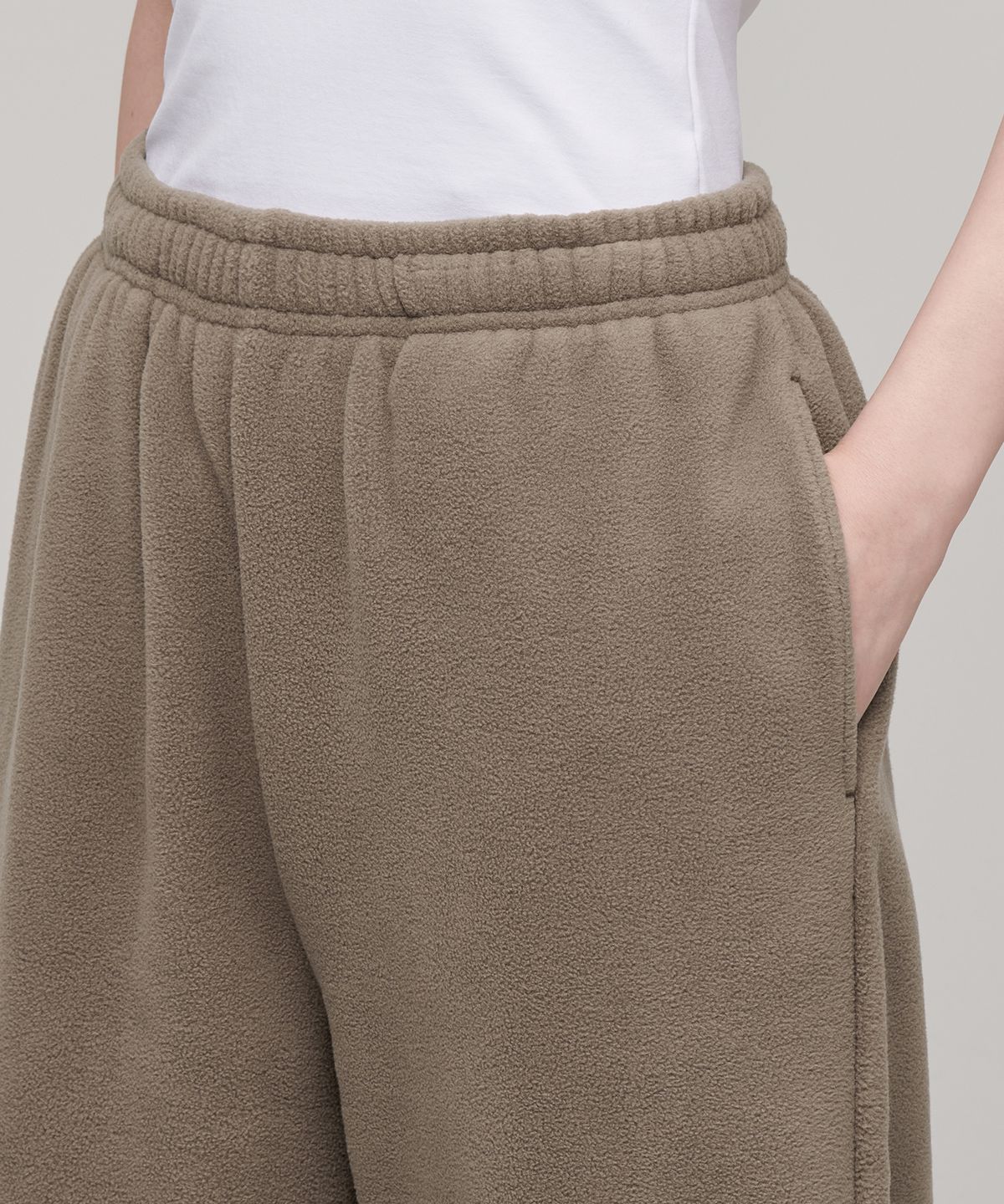 무신사 스탠다드 우먼(MUSINSA STANDARD WOMAN) 우먼즈 폴라 플리스 베리어블 라운지 스웨트 팬츠 [더스티 베이지]
