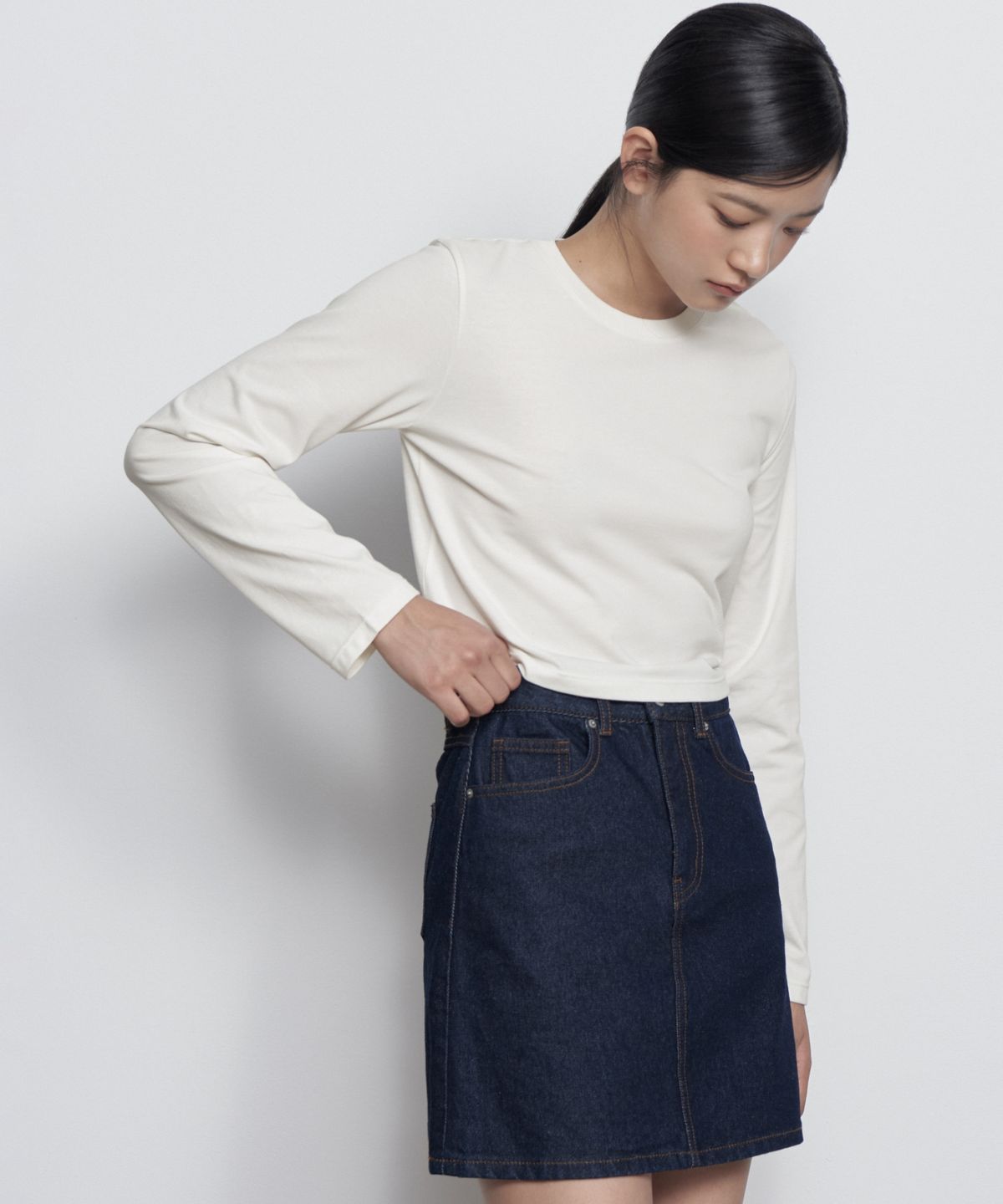 무신사 스탠다드 우먼(MUSINSA STANDARD WOMAN) 우먼즈 데님 미니 스커트 [딥 인디고]