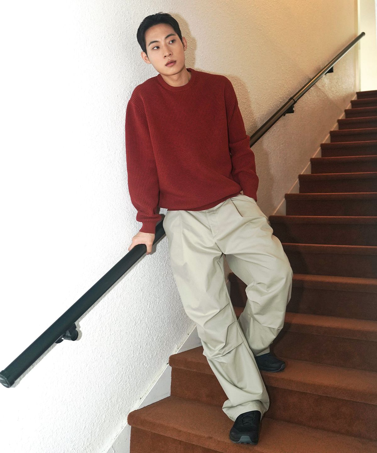 인템포무드(INTEMPOMOOD) 하찌 엘보 볼륨 풀오버_와인