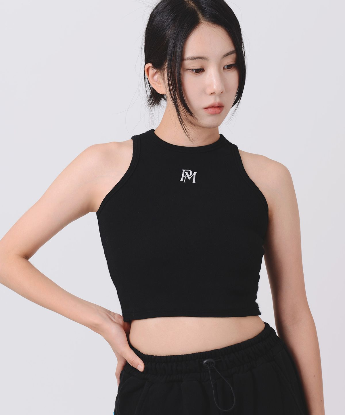 피스메이커(PIECE MAKER) OFFICIAL SLEEVELESS TOP (BLACK)