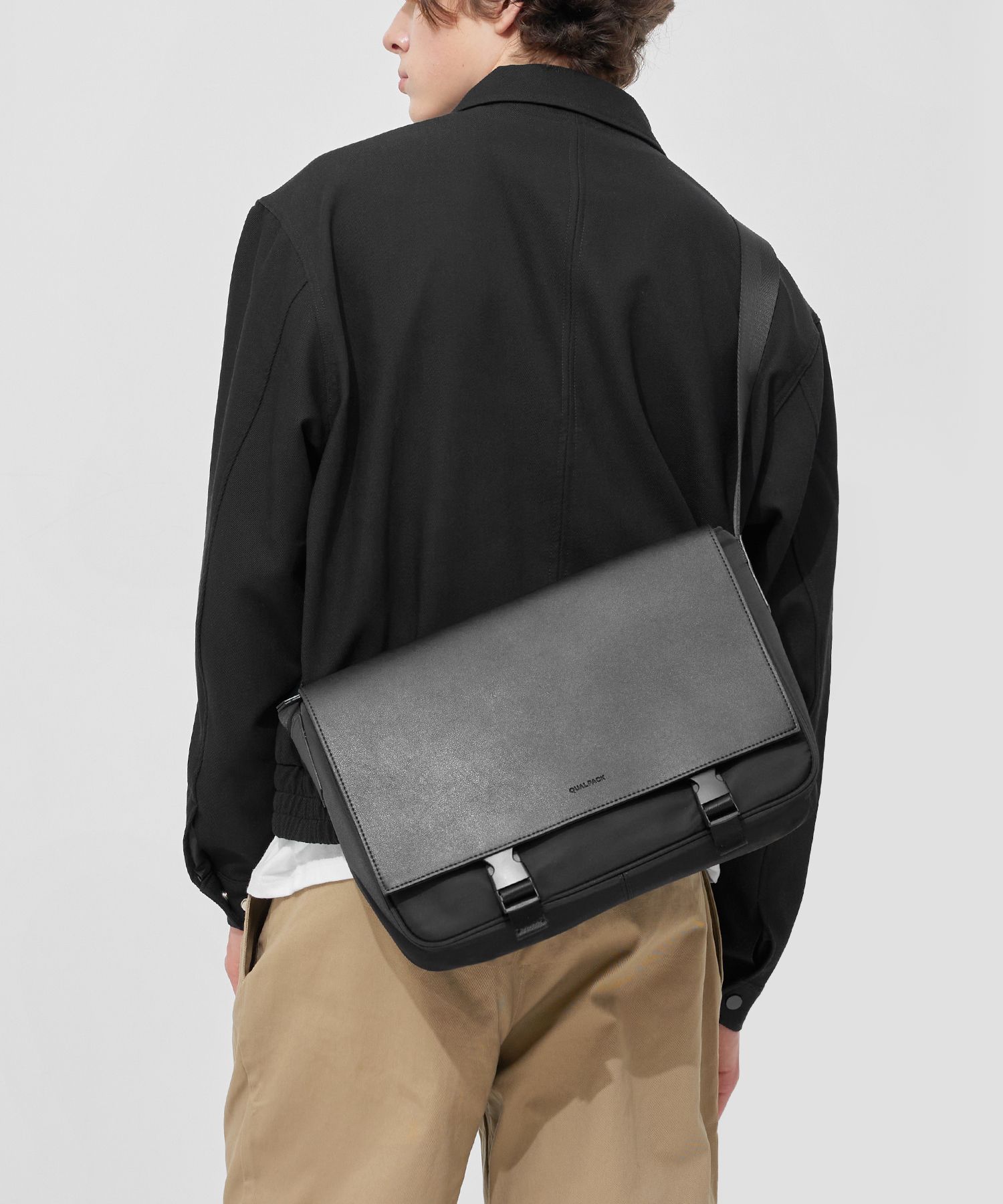 ショルダーバッグ Current Regular Messenger Bag 342 MUSINSA | QUALPACK Current Regular Messenger Bag 342