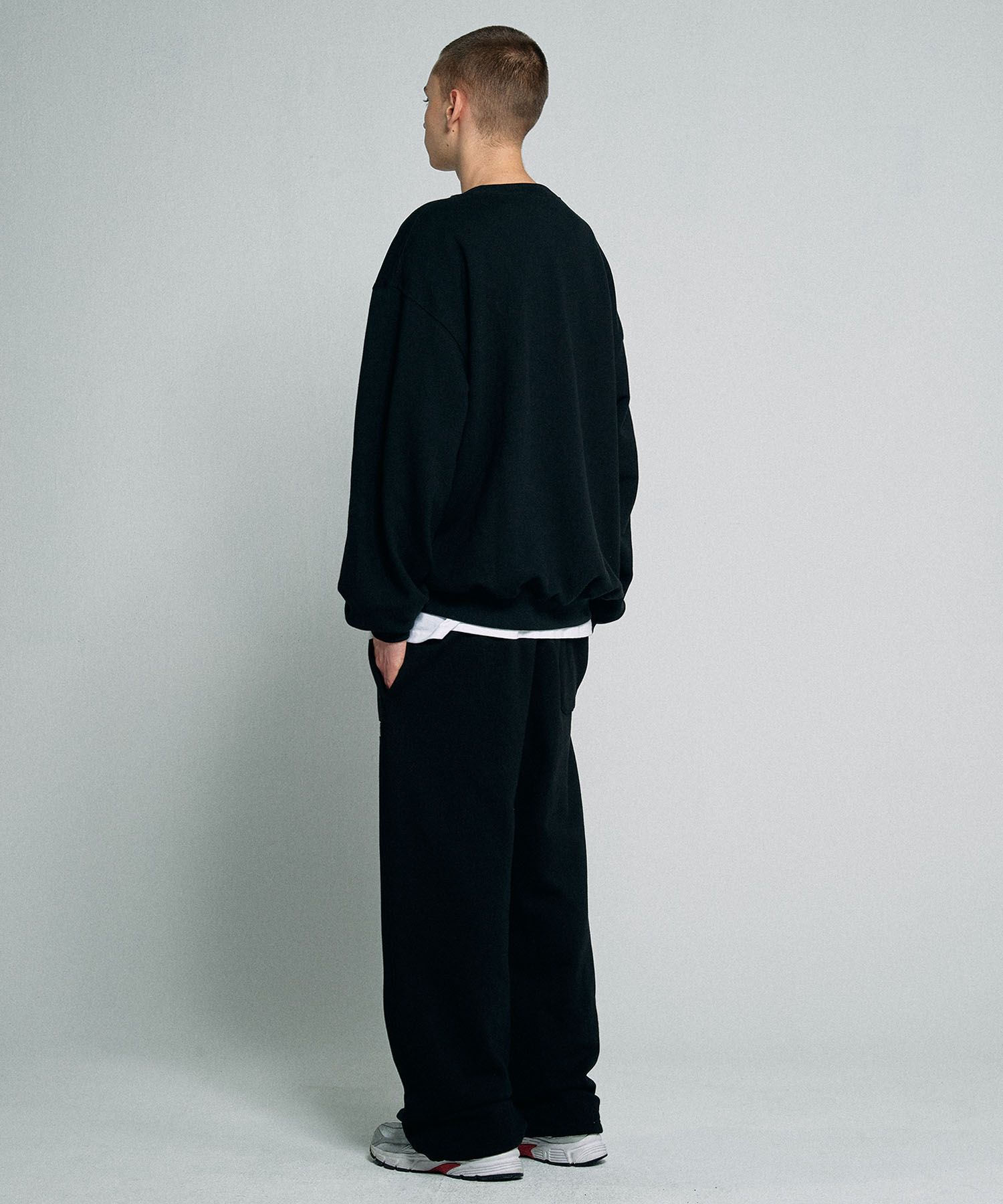 MUSINSA | SCULPTOR Classic Varsity Sweat Pants Black