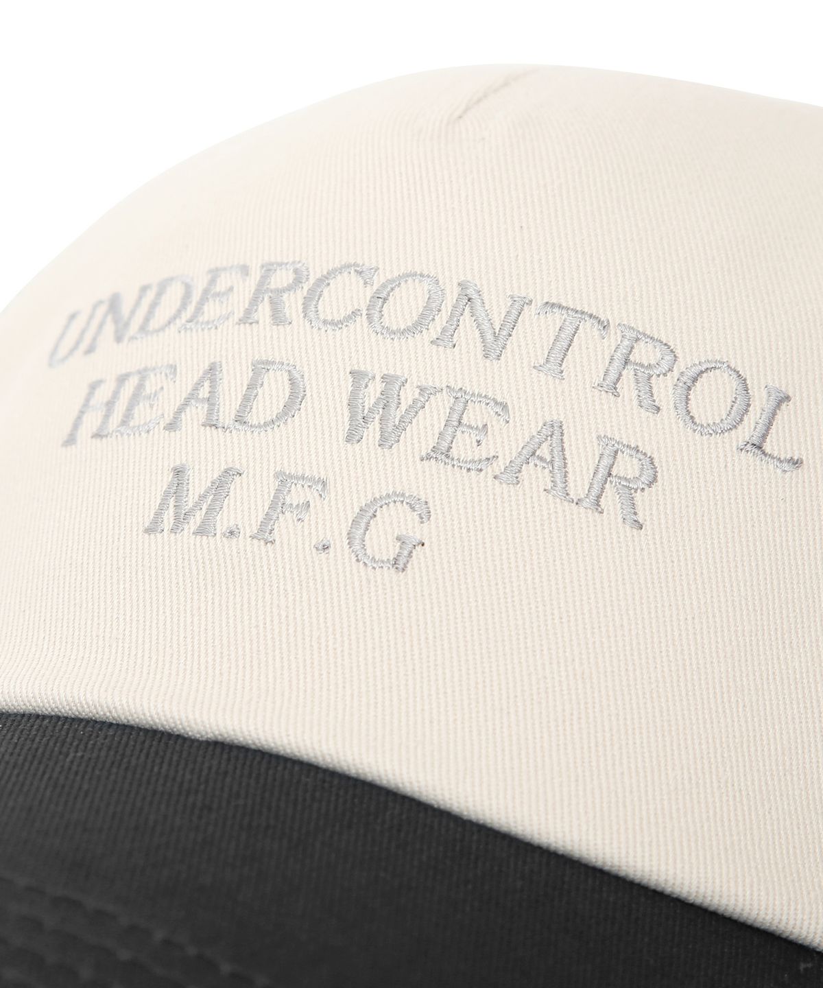 언더컨트롤(UNDERCONTROL) 코튼 로고 트러커 볼캡 SLOGAN / SOFT DEEP B B / BLACK
