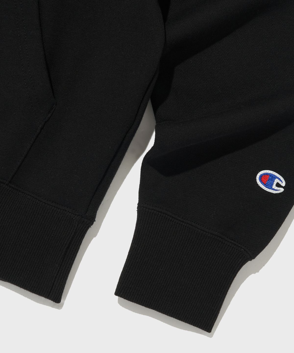 챔피온(CHAMPION) C로고 후드 티셔츠 Black