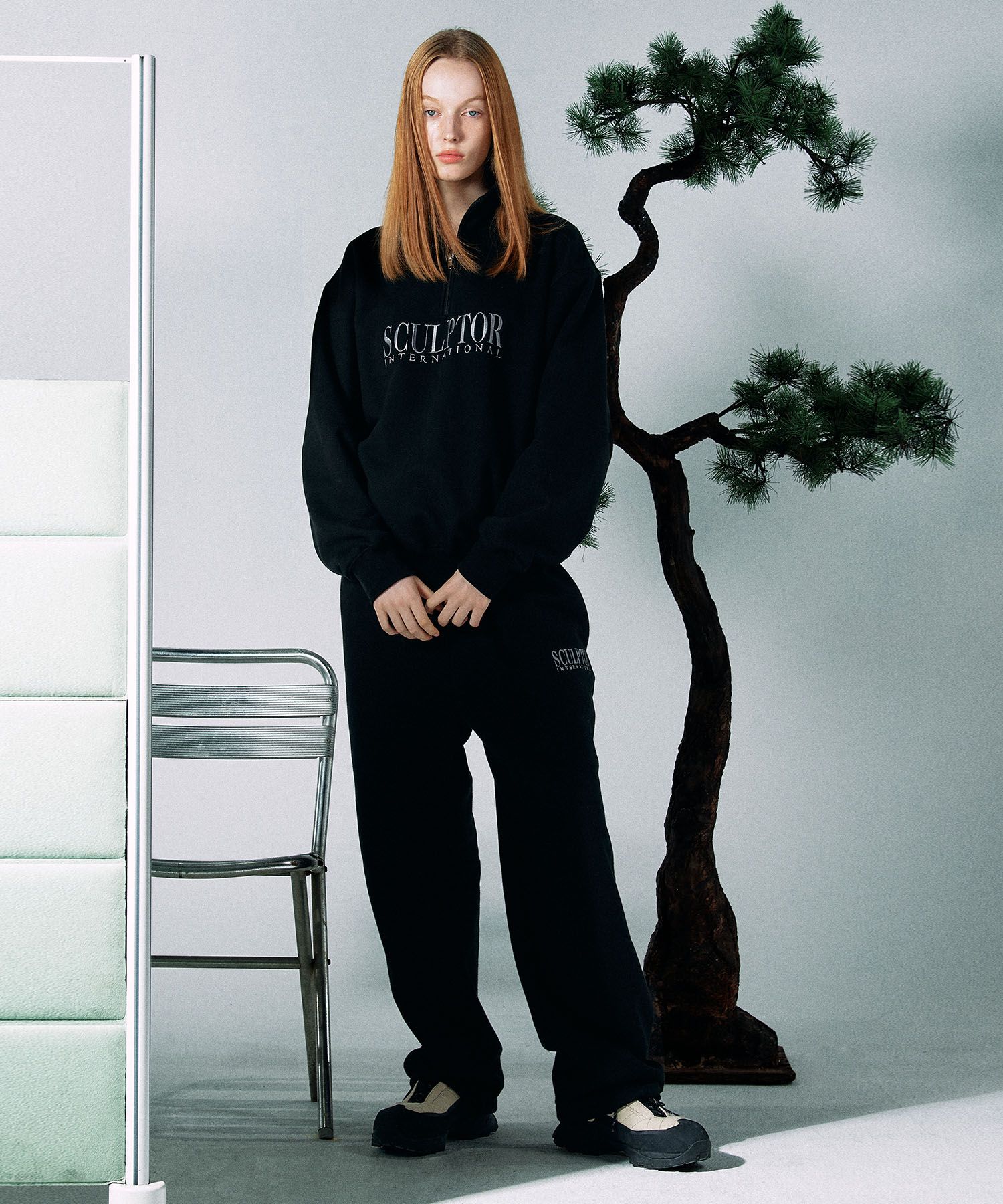 MUSINSA | SCULPTOR Classic Logo Sweat Pants Black