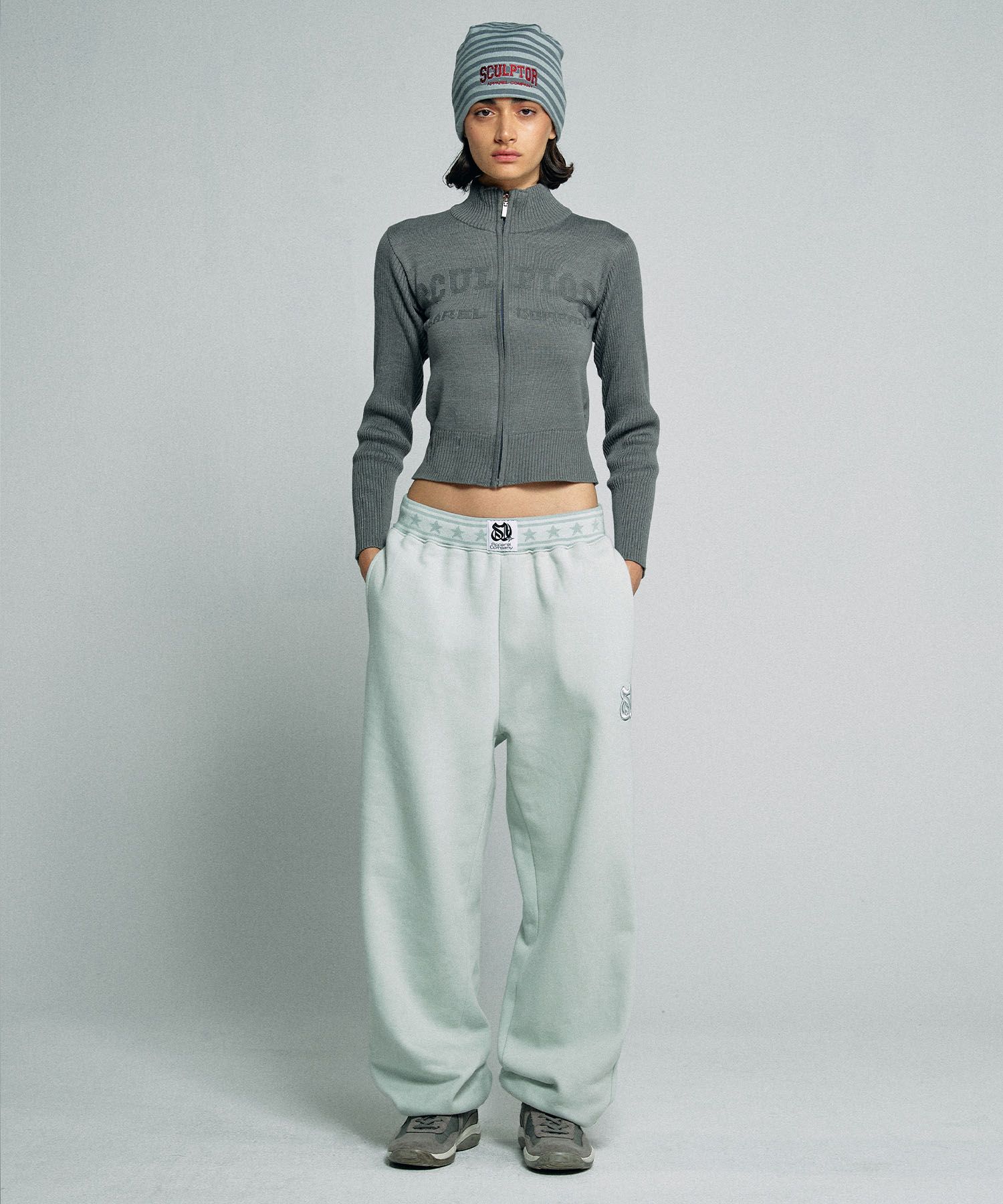 MUSINSA公式 | SCULPTOR Classic Logo Zip-up Sweater Gray