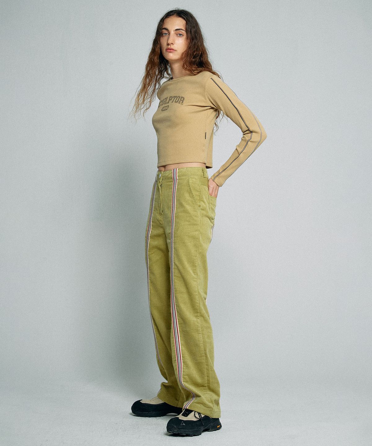 스컬프터(SCULPTOR) Taped Corduroy Beach Pants Lime