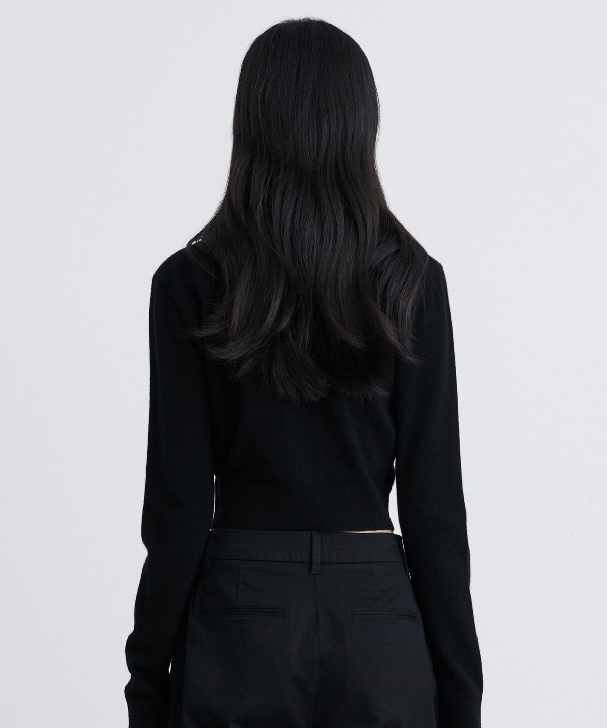 무신사 스탠다드 우먼(MUSINSA STANDARD WOMAN) 우먼즈 램스울 라운드 넥 크롭 가디건 [블랙]