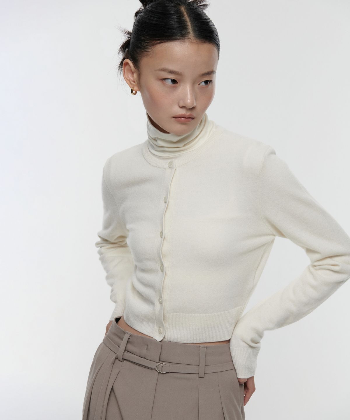 무신사 스탠다드 우먼(MUSINSA STANDARD WOMAN) 우먼즈 램스울 라운드 넥 크롭 가디건 [아이보리]